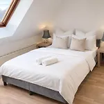 公寓 Grosszuegige - 1 Minute Zum Pferdezentrum Stadl-Paura