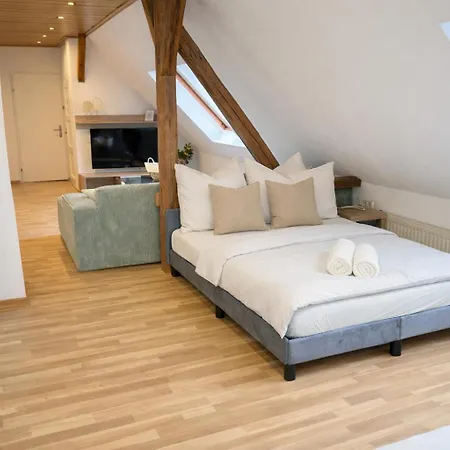 Grosszuegige - 1 Minute Zum Pferdezentrum Appartamento