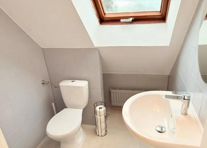 Grosszuegige - 1 Minute Zum Pferdezentrum *